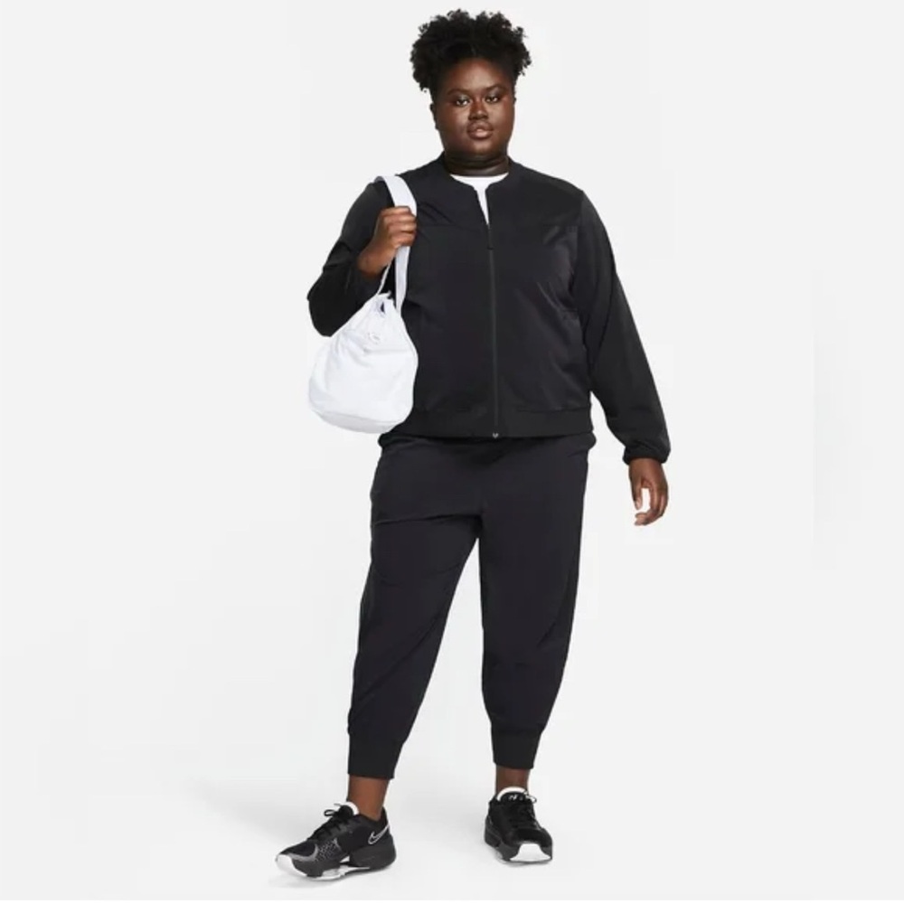 NIKE WOMENS PLUS SIZE DRI-FIT BLISS BOMBER JACKET. 
SIZE - 2X NWOT